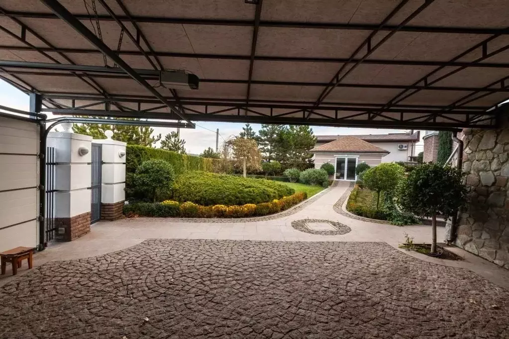Дом в Крым, Симферополь ул. Нестерова, 22 (225 м) - Фото 1