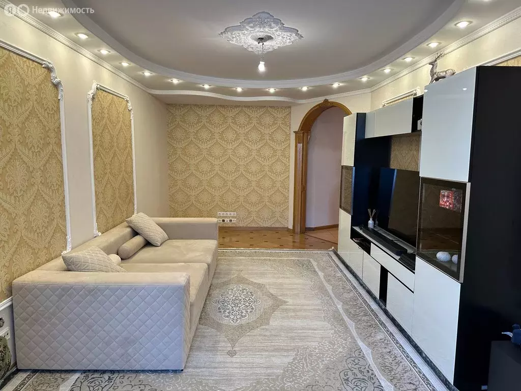 3-комнатная квартира: Санкт-Петербург, Пулковская улица, 10к2 (85 м) - Фото 1