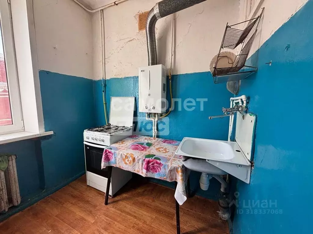 3-к кв. Оренбургская область, Оренбург ул. Кирова, 46 (50.0 м) - Фото 0