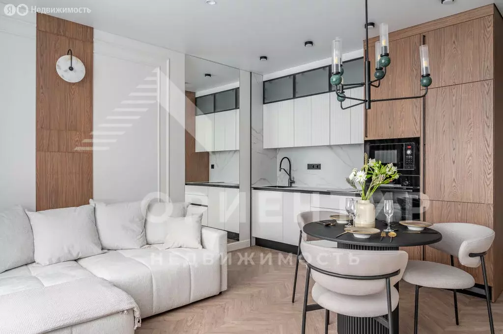 2-комнатная квартира: Екатеринбург, улица Шейнкмана, 88 (50 м) - Фото 1