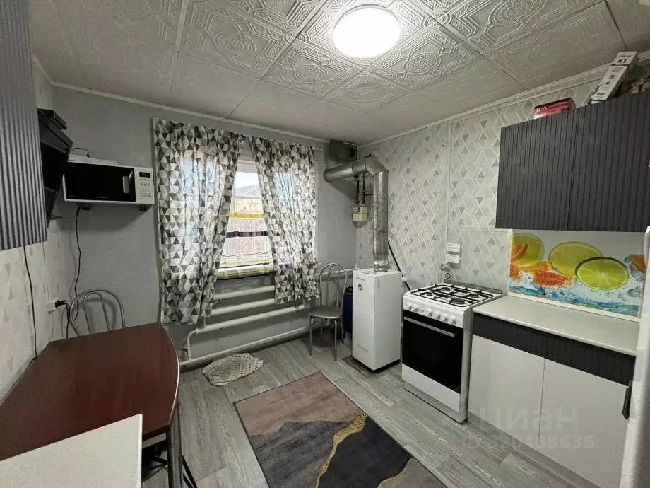 Дом в Пермский край, Березники Семино мкр, ул. Макарова, 38 (90 м) - Фото 1