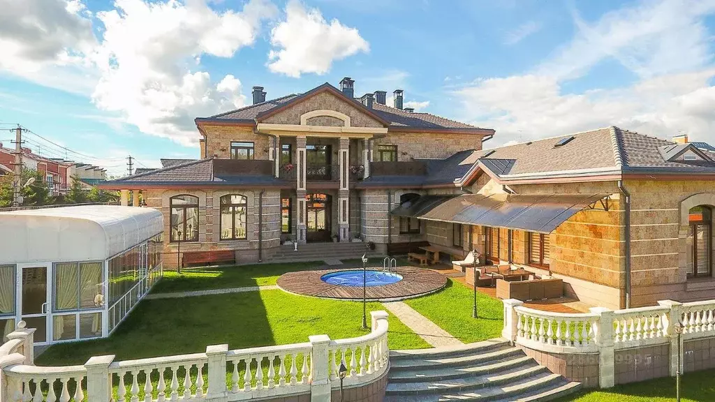 Дом в Москва, Москва, Троицк ул. Южная (800 м) - Фото 1