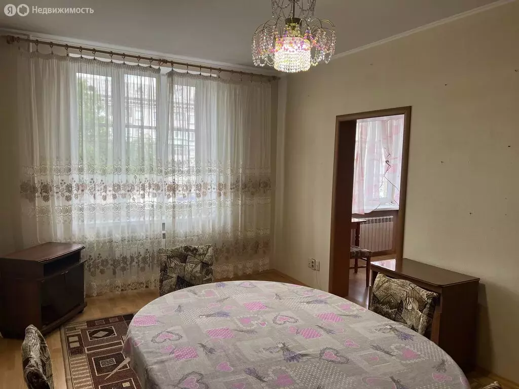 3-комнатная квартира: Челябинск, улица Доватора, 27 (73 м) - Фото 1