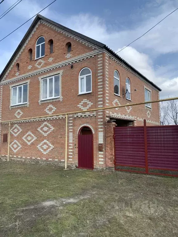 Дом в Ростовская область, Красный Сулин ул. Бережного (72 м) - Фото 1