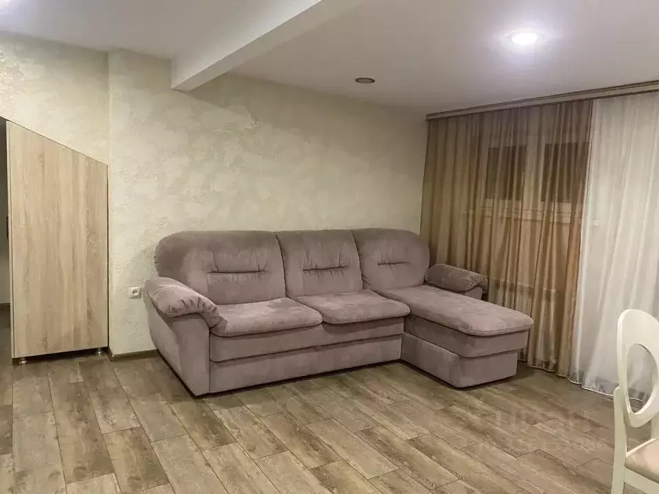 2-к кв. Северная Осетия, Владикавказ ул. Астана Кесаева, 42к2 (60.0 м) - Фото 1
