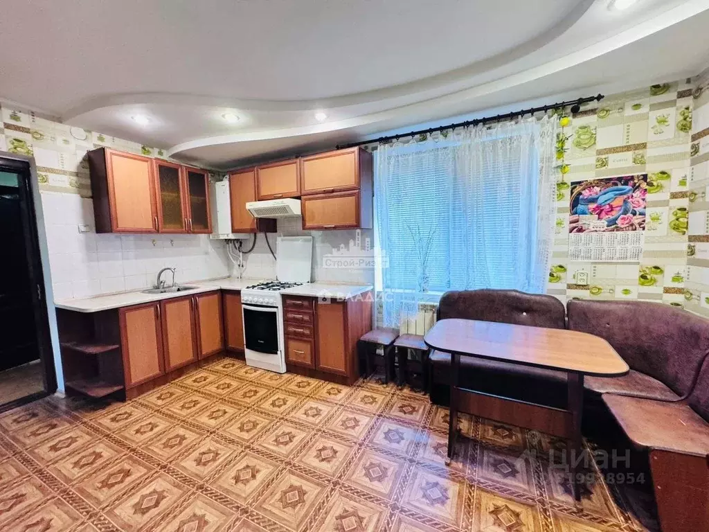 2-к кв. Крым, Керчь ул. Петра Королева, 32А (52.0 м) - Фото 0