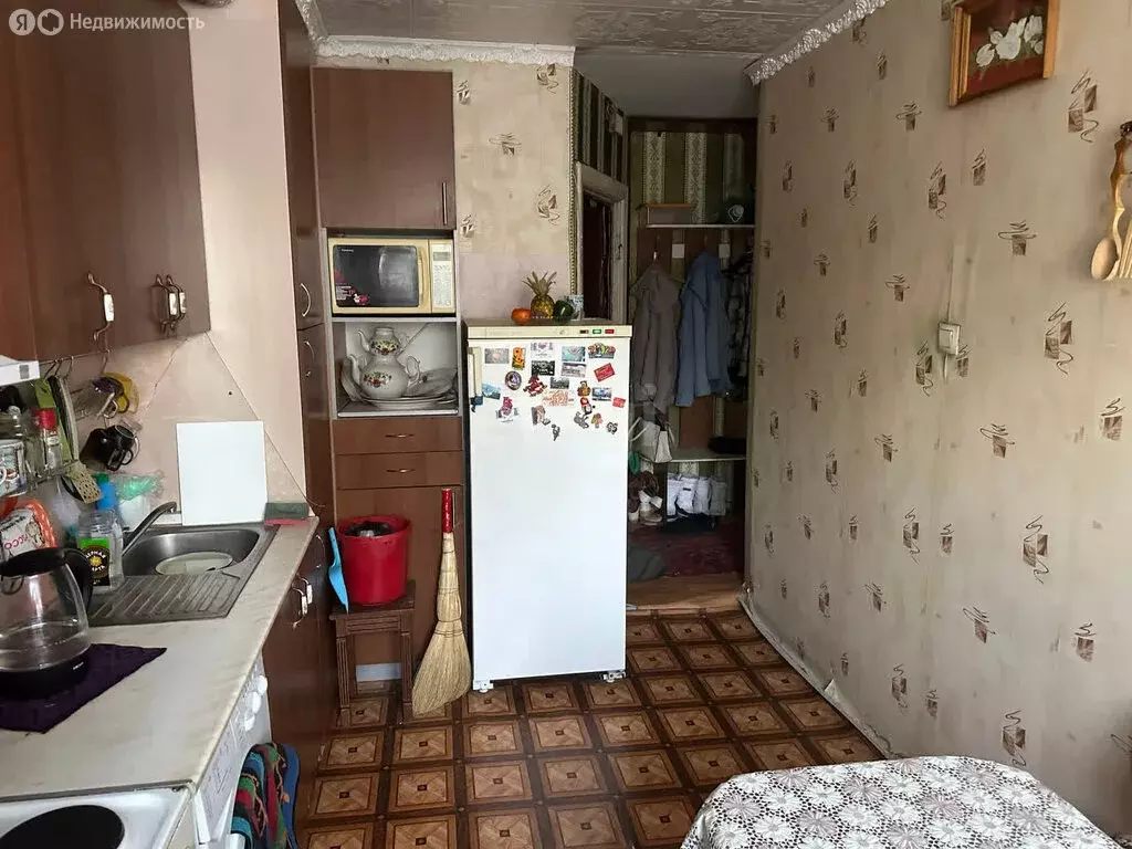 3-комнатная квартира: Тюмень, улица Газовиков, 25 (65 м) - Фото 1