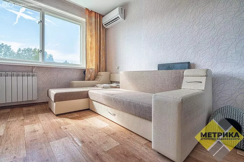 Квартира-студия: Артём, улица Кирова, 150 (16.7 м) - Фото 1