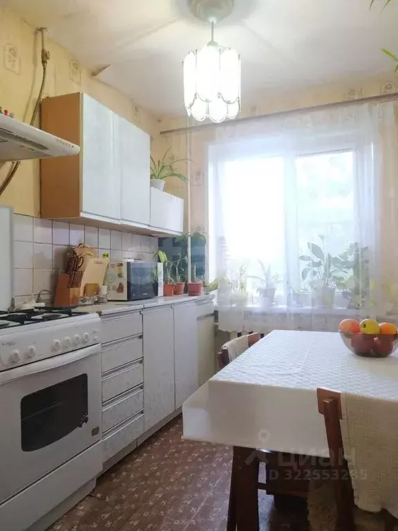 3-к кв. Смоленская область, Вязьма ул. Заслонова, 24 (67.4 м) - Фото 1