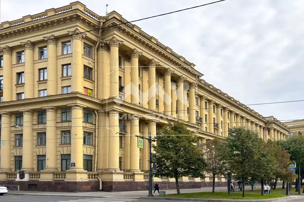 3-комнатная квартира: Санкт-Петербург, улица Куйбышева, 1/5 (78 м) - Фото 1