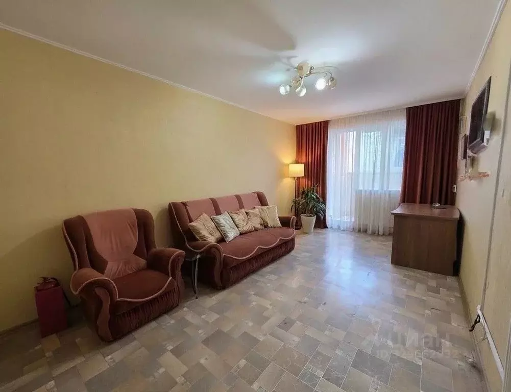 3-к кв. Севастополь пл. 50-летия СССР, 5/3 (61.4 м) - Фото 1