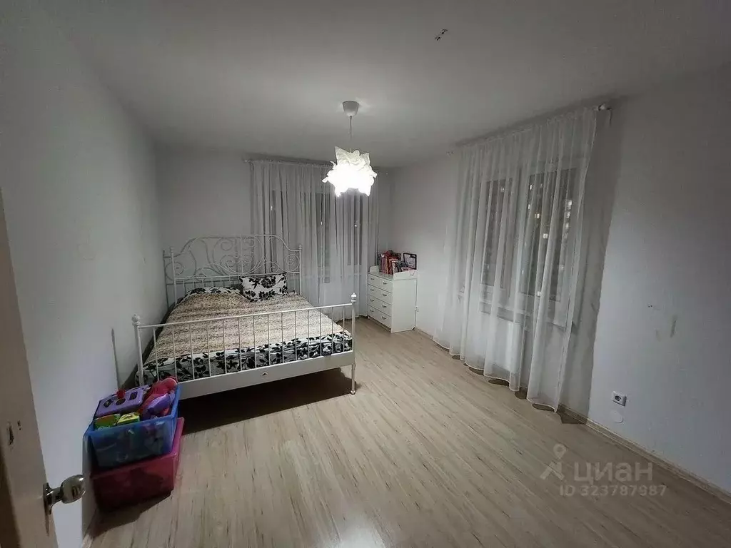 2-к кв. Свердловская область, Екатеринбург ул. Латвийская, 48/2 (60.0 ... - Фото 1