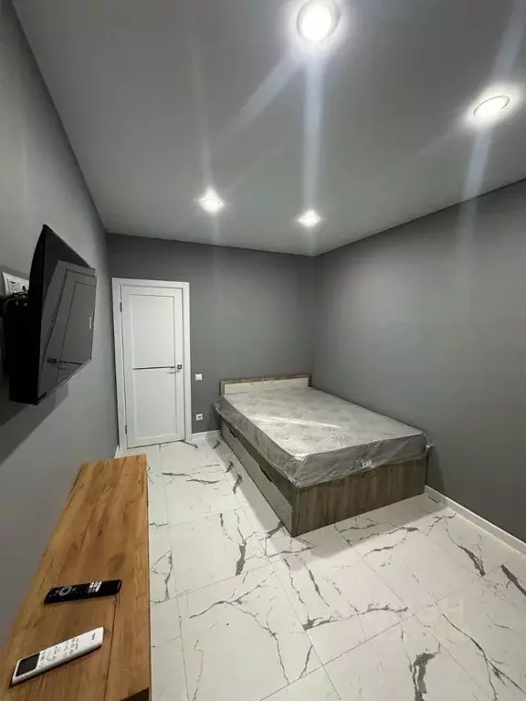 1-к кв. Крым, Симферополь просп. Александра Суворова, 101 (38.0 м) - Фото 1