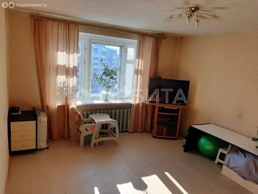 1-комнатная квартира: Тюмень, улица Газовиков, 28А (37 м) - Фото 1