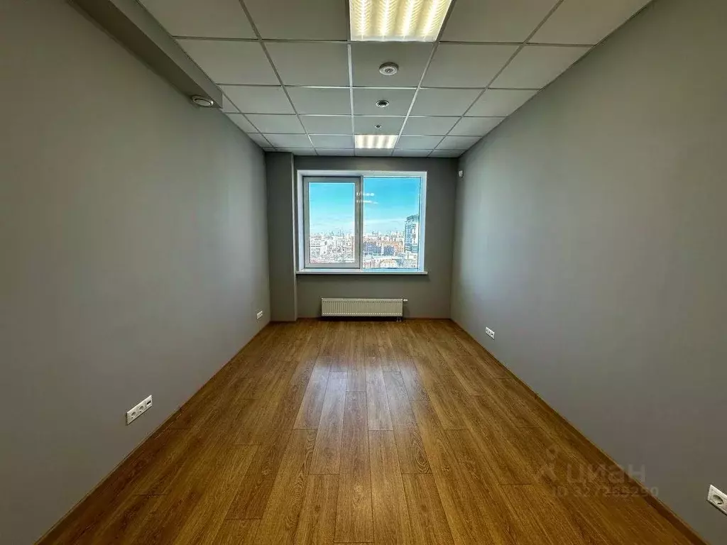 Офис в Свердловская область, Екатеринбург ул. Чернышевского, 7 (18 м) - Фото 1