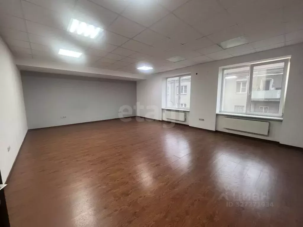 Офис в Северная Осетия, Владикавказ ул. Революции, 58 (45 м) - Фото 1