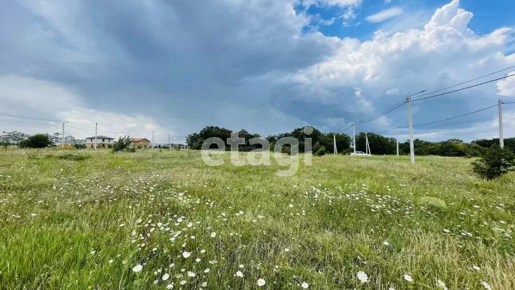 Участок в Крым, Симферопольский район, с. Мирное  (6.6 сот.) - Фото 0