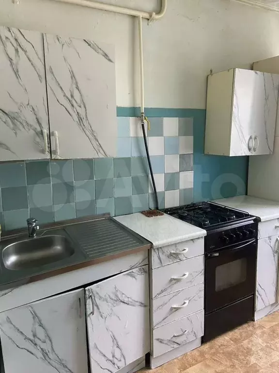Комната 18 м в 4-к., 1/9 эт. - Фото 1