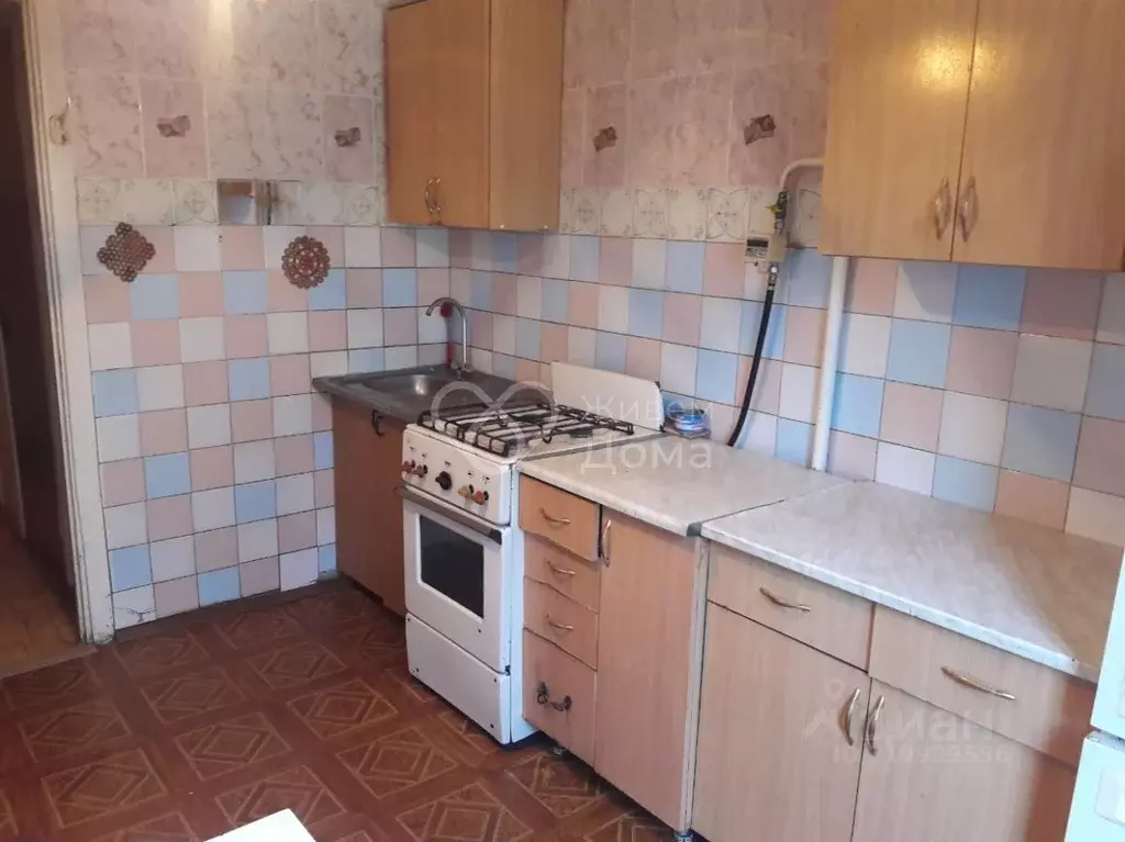 3-к кв. Волгоградская область, Волгоград Удмуртская ул., 36 (64.6 м) - Фото 1