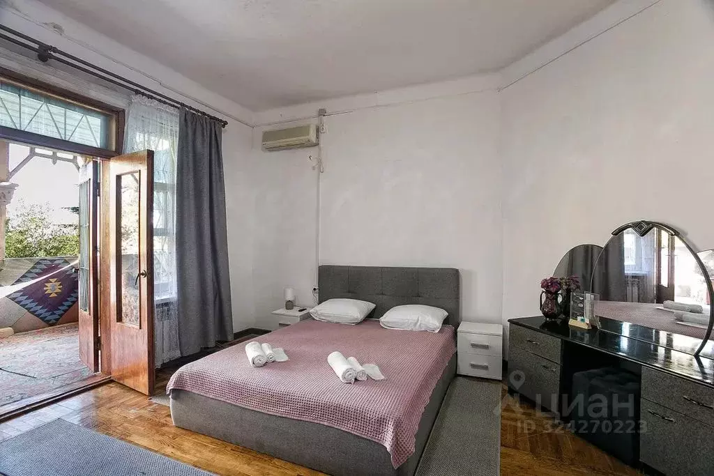 Комната Крым, Ялта муниципальный округ, Ливадия пгт ул. Батурина, 32 - Фото 2