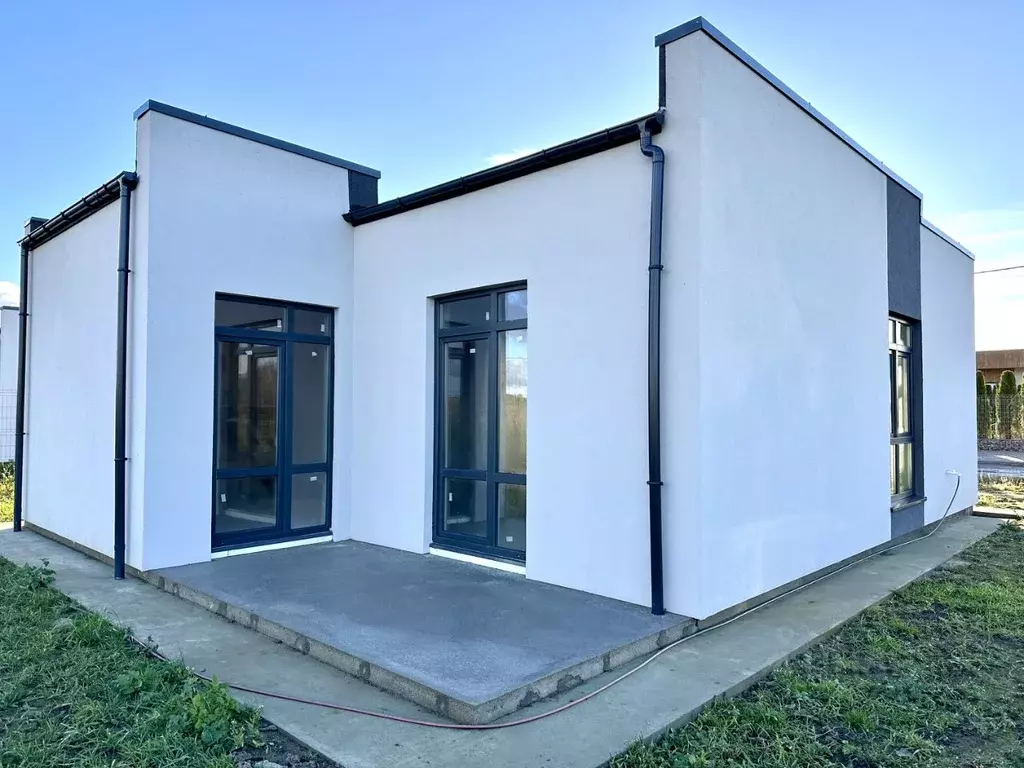 Дом в Калининградская область, Гурьевский муниципальный округ, пос. ... - Фото 1