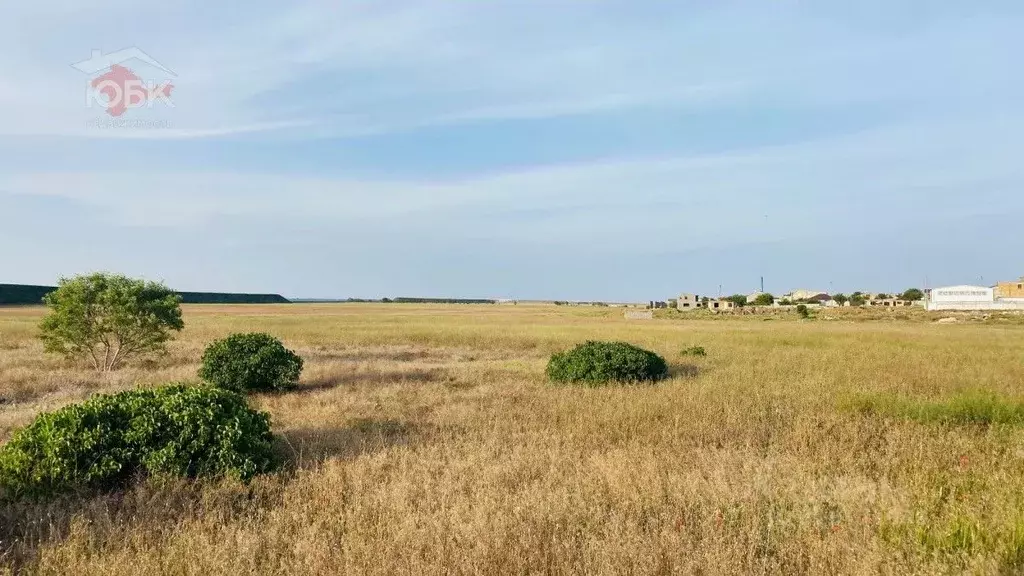 Участок в Крым, Сакский район, с. Суворовское  (12.0 сот.) - Фото 1