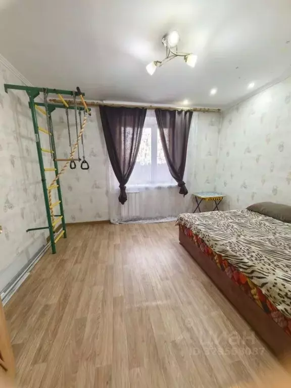 2-к кв. Хакасия, Абакан ул. Володарского, 4 (50.7 м) - Фото 1
