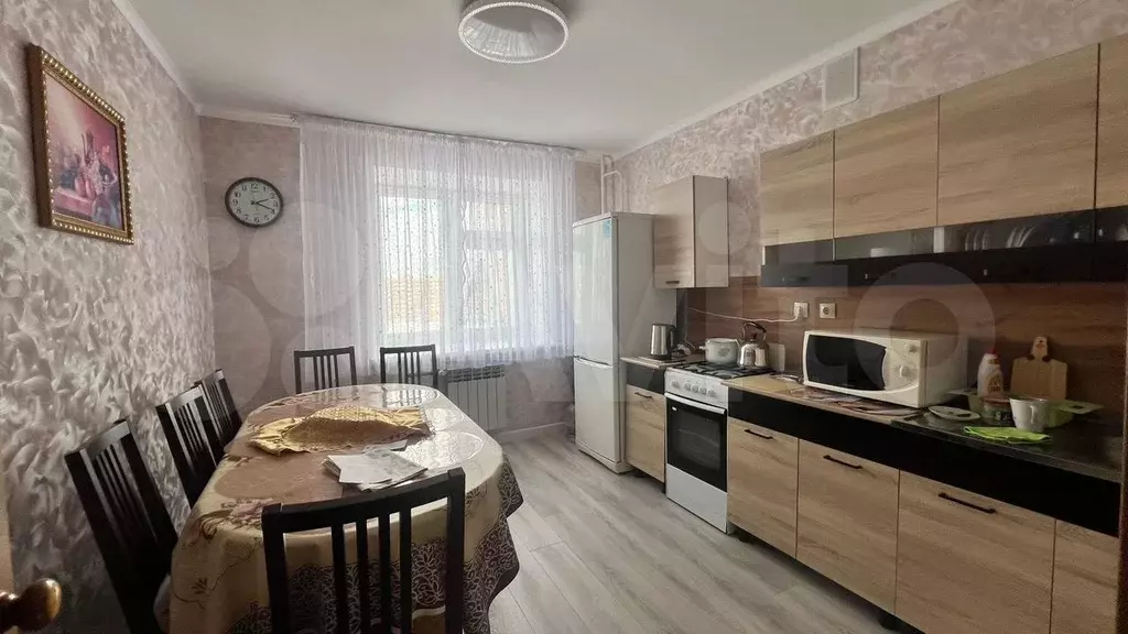 2-к. квартира, 76 м, 6/9 эт. - Фото 0