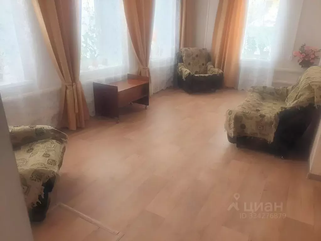 Дом в Марий Эл, Йошкар-Ола Коммунальная ул., 36 (50 м) - Фото 1