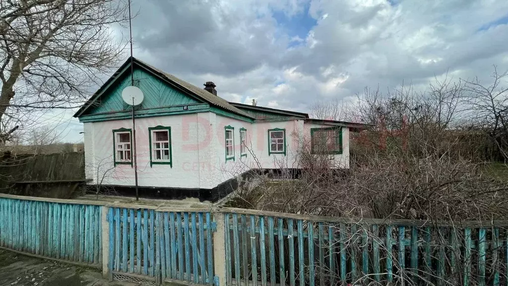 Дом в Ростовская область, Тацинский район, Михайлов хут. ул. 40 лет ... - Фото 0