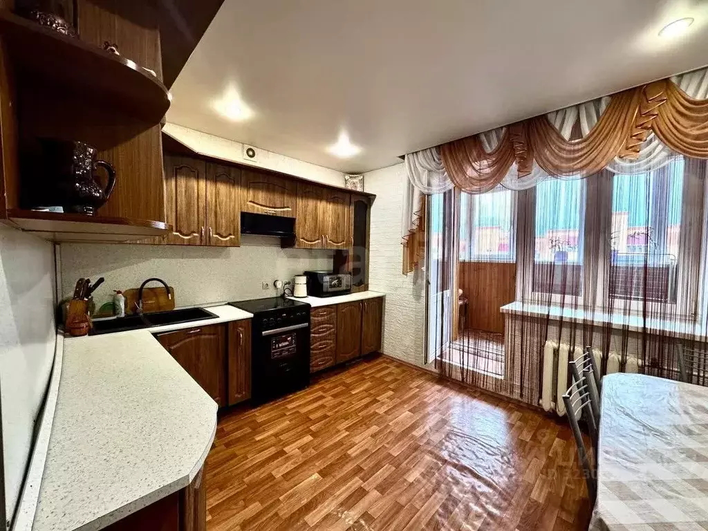 2-к кв. Мордовия, Саранск Республиканская ул., 151А (68.0 м) - Фото 1