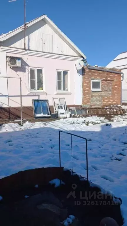 Дом в Краснодарский край, Крымск ул. Краснозеленая (49 м) - Фото 0