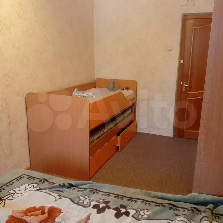 Комната 12 м в 3-к., 1/9 эт. - Фото 1