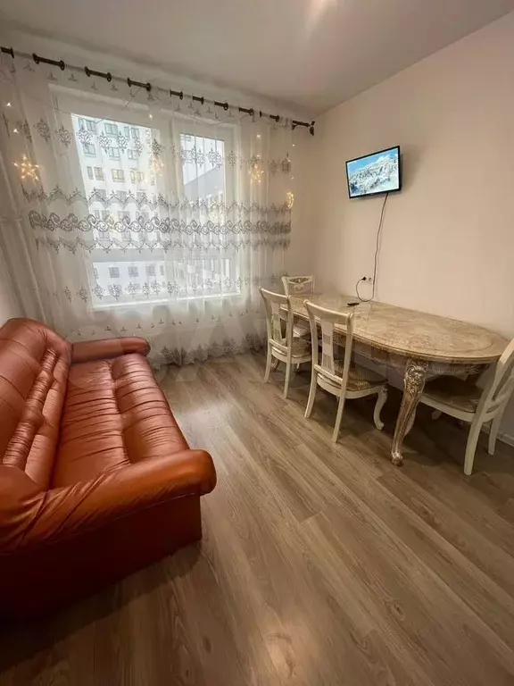 2-к. квартира, 53 м, 11/17 эт. - Фото 1