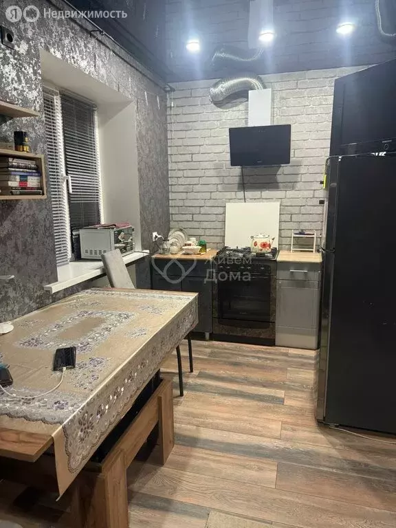 1-комнатная квартира: Волгоград, улица Кирова, 126 (33 м) - Фото 1