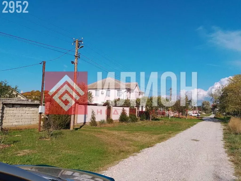 Участок в Крым, Ленинский район, Белинское с/пос, с. Новоотрадное ул. ... - Фото 2