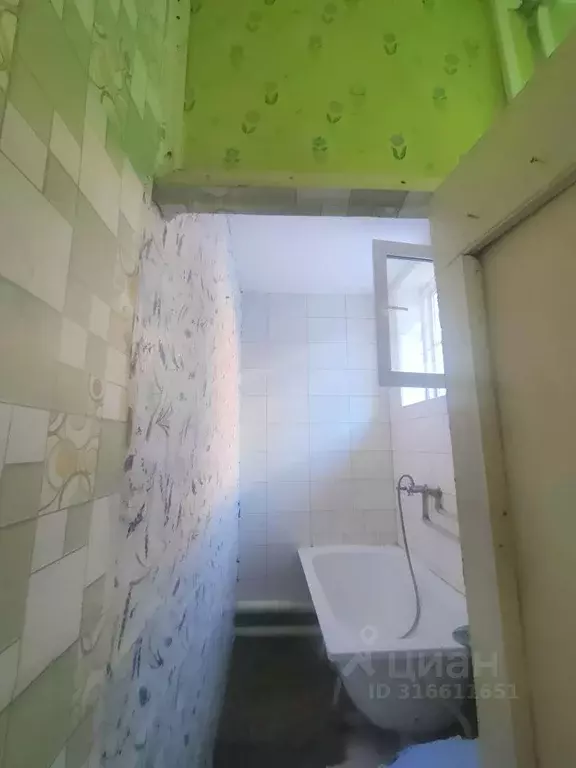 Дом в Краснодарский край, Ейск ул. Карла Либкнехта (50 м) - Фото 1