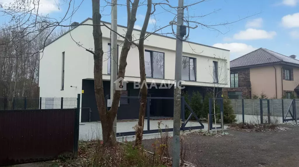 Дом в Калининград, улица Крылова (162 м) - Фото 2