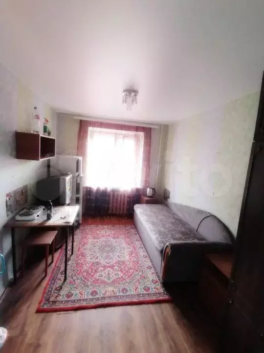 Комната 12м в 1-к., 2/5эт. - Фото 1