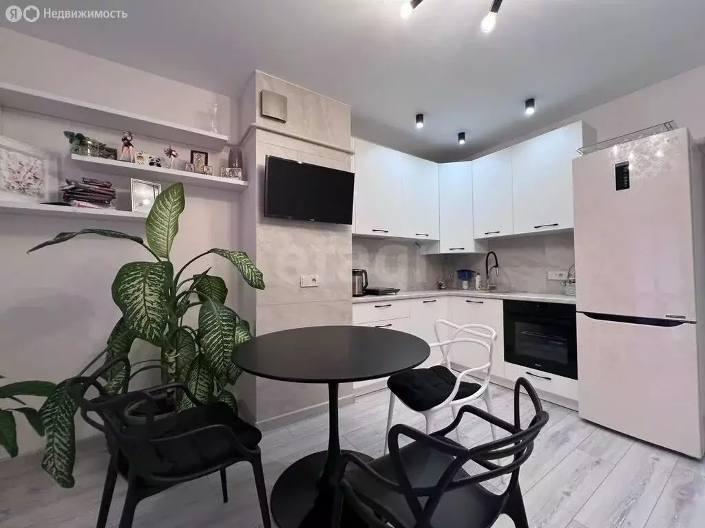 2-комнатная квартира: Симферополь, Балаклавская улица, 137 (50.8 м) - Фото 1
