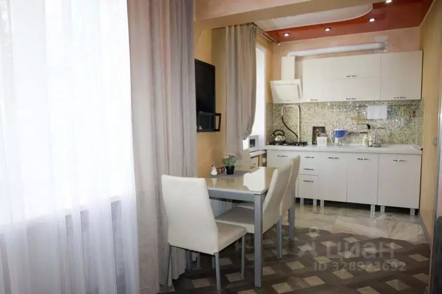 2-к кв. Пермский край, Березники ул. Пятилетки, 56 (42.0 м) - Фото 1