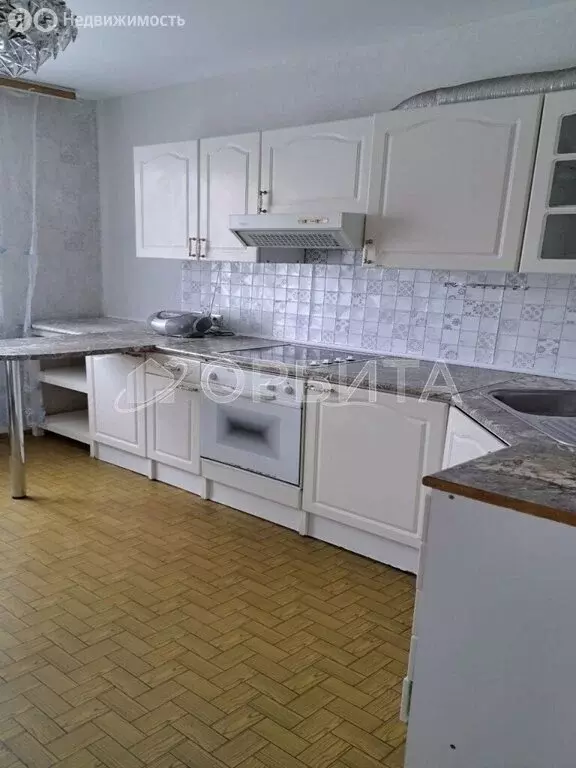 3-комнатная квартира: Тюмень, улица Мельникайте, 122 (87.1 м) - Фото 1