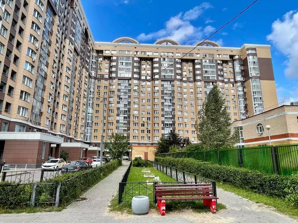 2-к кв. Московская область, Королев Пионерская ул., 30к9 (69.2 м) - Фото 1