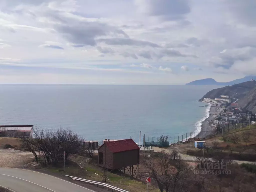 Участок в Крым, Алушта муниципальный округ, с. Рыбачье ул. Лучистая ... - Фото 1