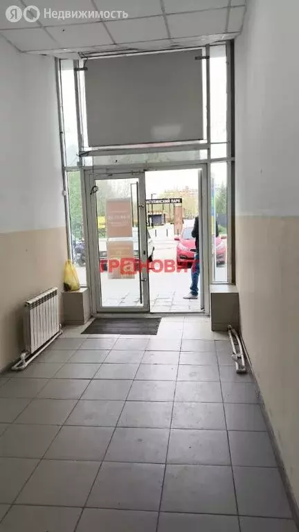 Торговая площадь (1176.9 м) - Фото 2