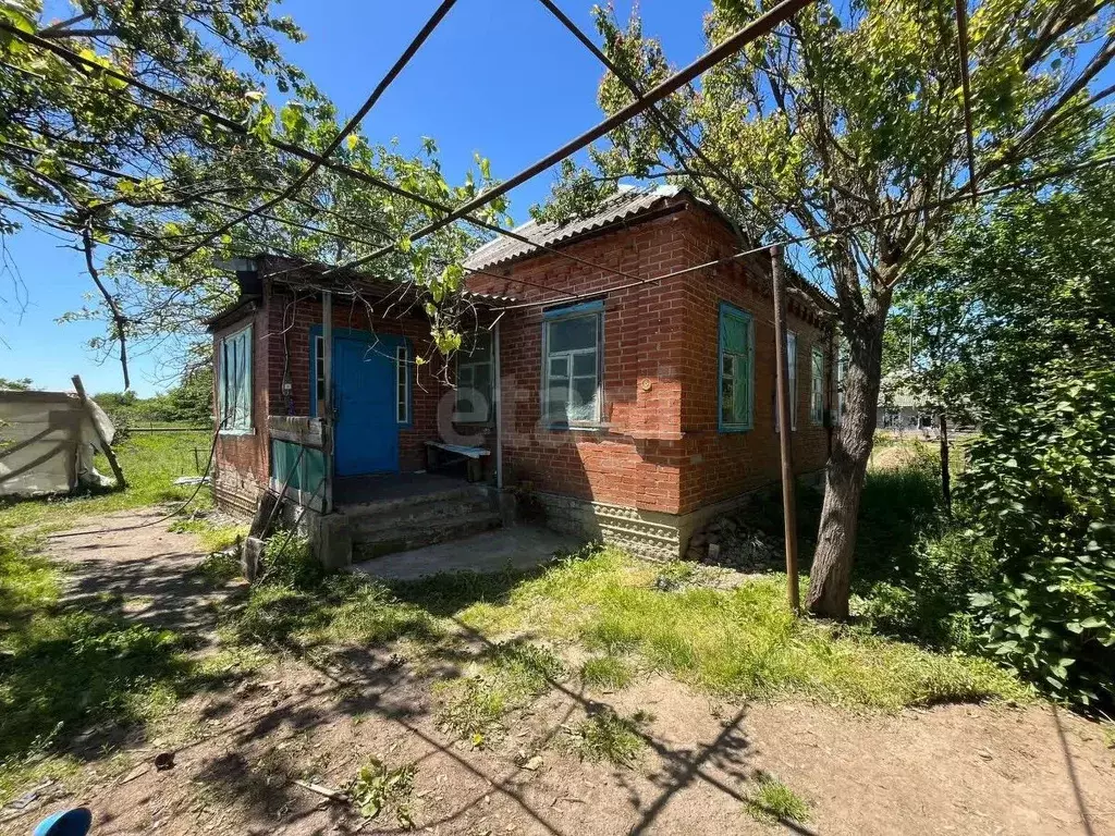 Дом в Адыгея, Майкоп городской округ, Ханская ст-ца ул. Веселая (50 м) - Фото 0