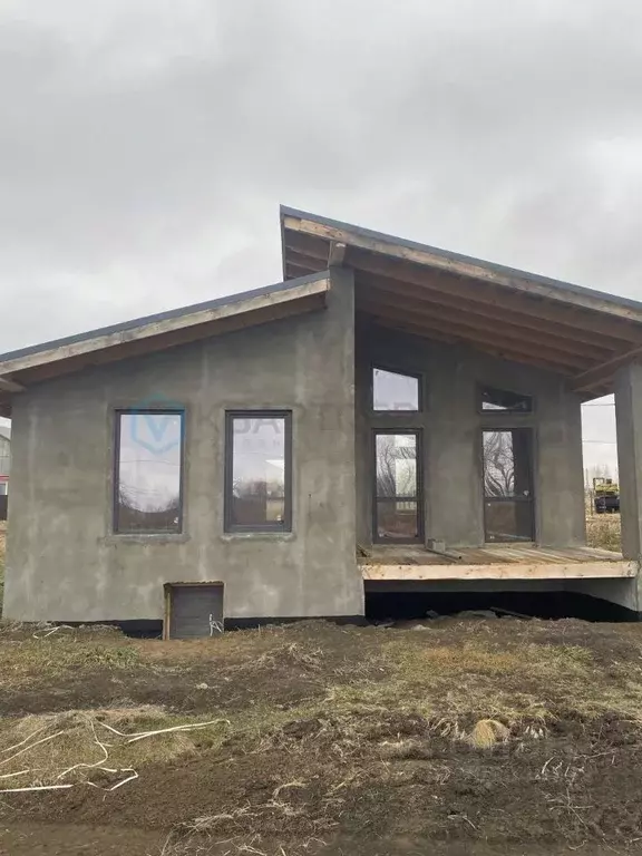 Дом в Омская область, Омский район, с. Дружино, Александровская ... - Фото 0