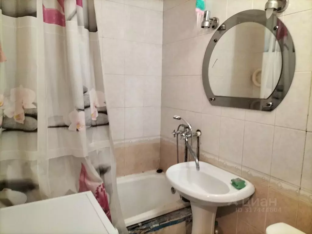 3-к кв. Тульская область, Новомосковск Школьная ул., 18 (65.0 м) - Фото 1