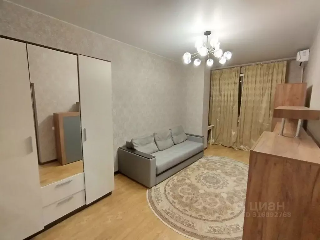 2-к кв. Кабардино-Балкария, Нальчик Эльбрусская ул. (60.0 м) - Фото 0