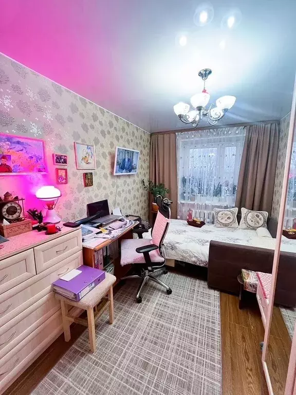 Комната Ленинградская область, Ивангород Кингисеппский район, ул. Юрия ... - Фото 0